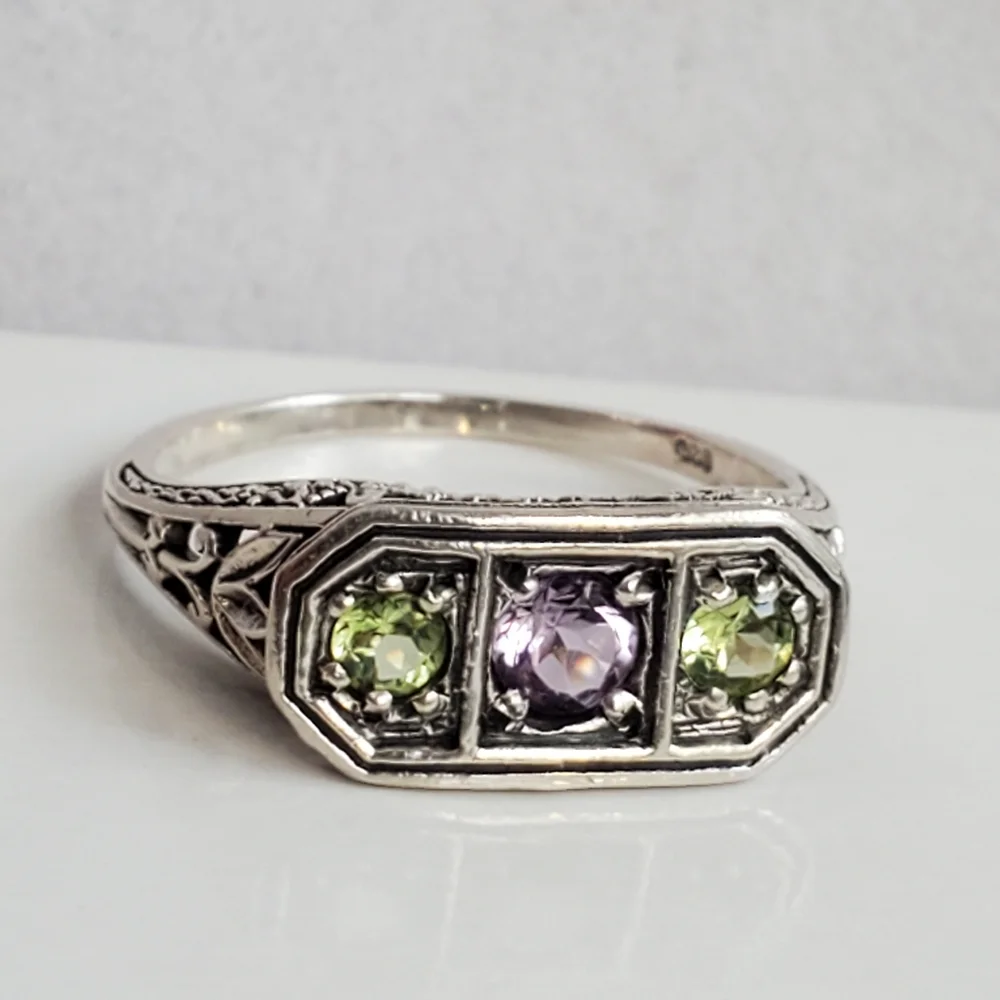 Vintage Sterling Silver Filigree Ring with Amethyst and Peridots Size 7.5 - Picture 1 of 16